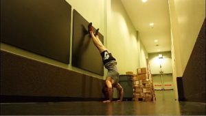 Handstandpushup.com Advanced Handstand Push Up Guide Bent Arm Press Up to Handstand Push Up movement 5