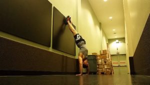 Handstandpushup.com Advanced Handstand Push Up Guide Bent Arm Press Up to Handstand Push Up movement 8