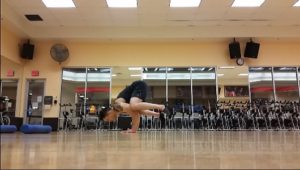 Handstandpushup.com Advanced Handstand Push Up Guide Freestanding Handstand Push Up movement 2