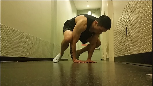 How to Do a Handstand Push-up