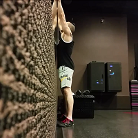 Handstandpushup.com Handstand push-up leg exercises pvc pipe overhead squat 1 black and brown