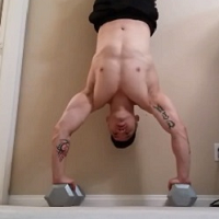 Handstandpushup.com handstand push-up shoulder exercises strict handstand push-up